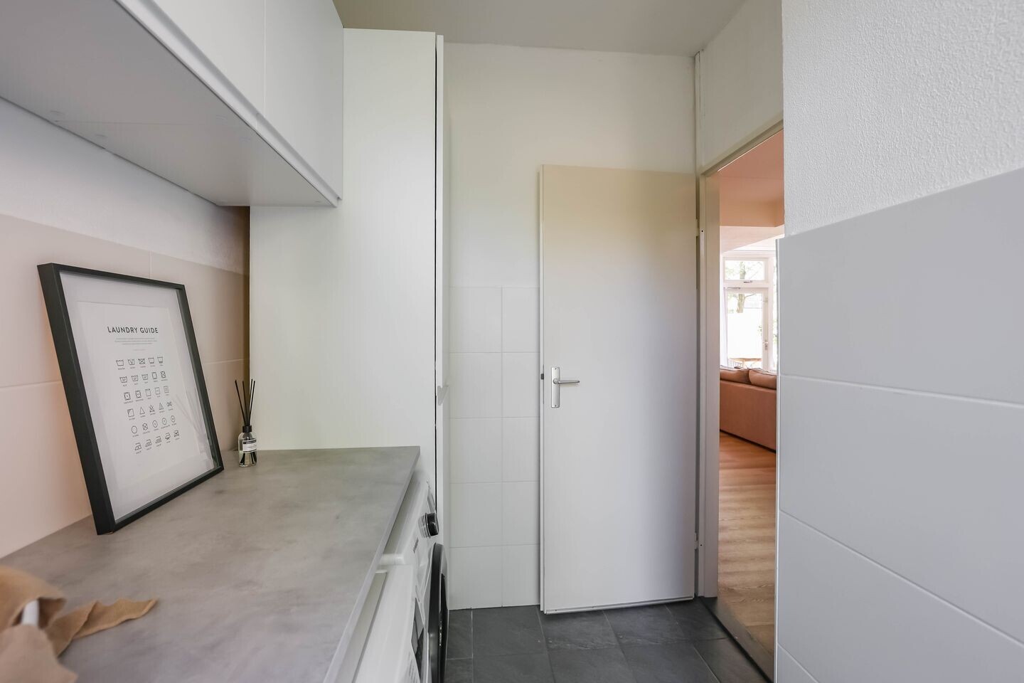 Tussenwoning te koop: Ten Oeverlaan 72, Groningen