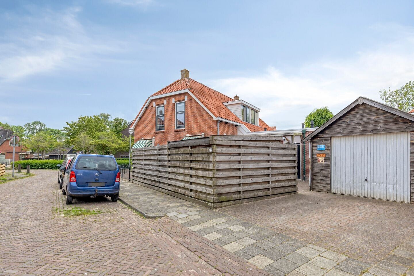 Twee-onder-één-kap te koop: Van Ewsumstraat 17, Groningen
