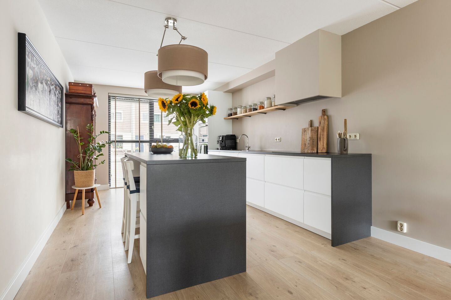 Tussenwoning te koop: Jacob Schorerstraat 20, Groningen