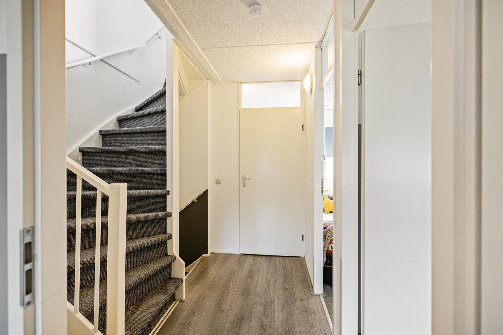 Tussenwoning te koop: Niek Engelschmanstraat 7, Groningen