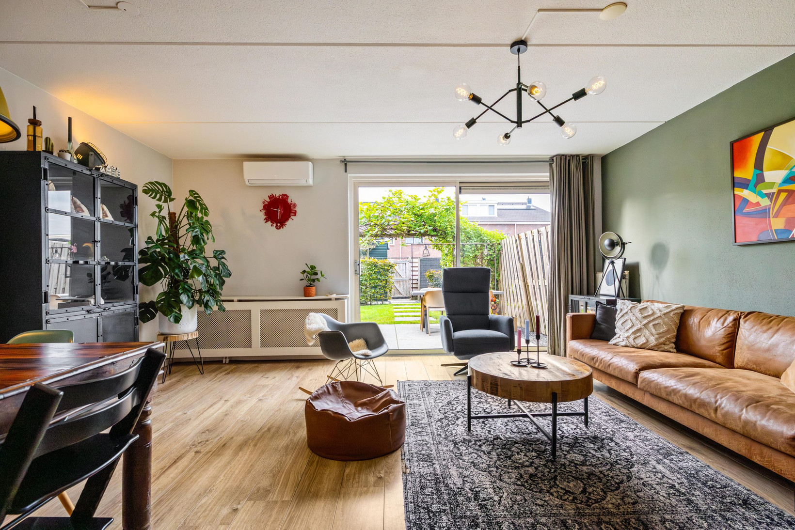 Tussenwoning te koop: Niek Engelschmanstraat 7, Groningen