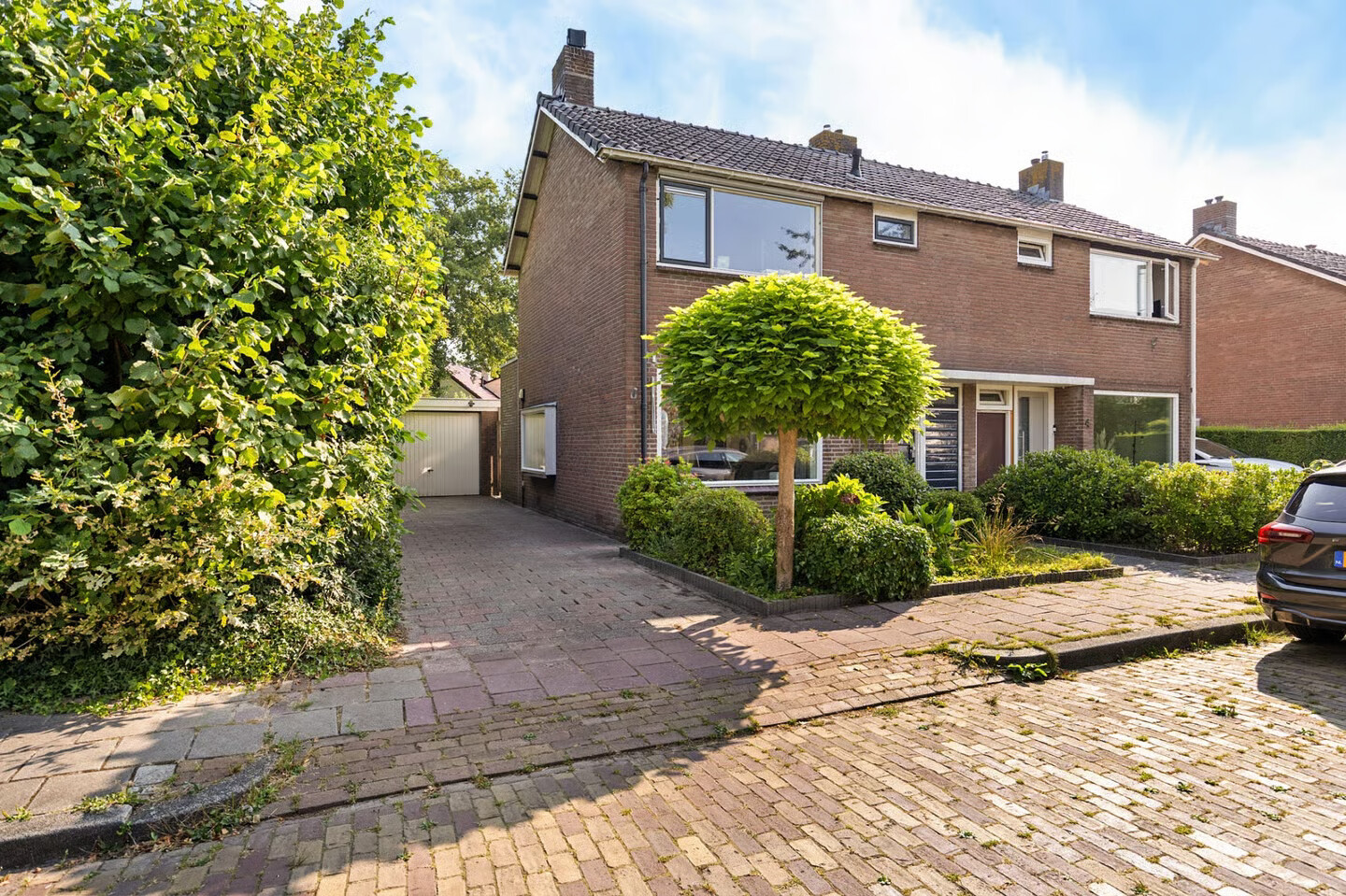 Twee-onder-één-kap te koop: Van Trojenweg 2, Haren Gn