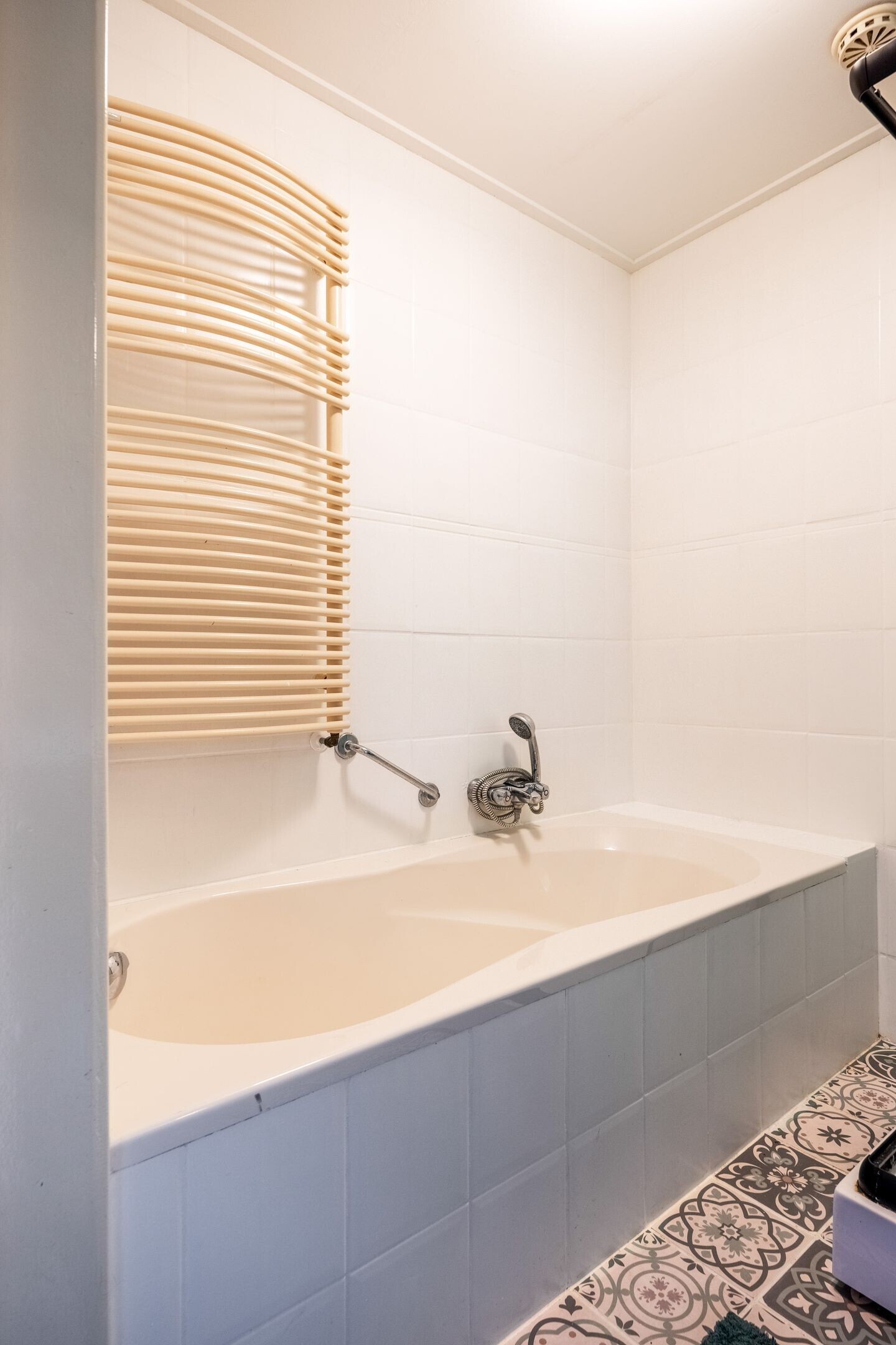 Vrijstaande woning te koop: Meidoornlaan 8, Sauwerd