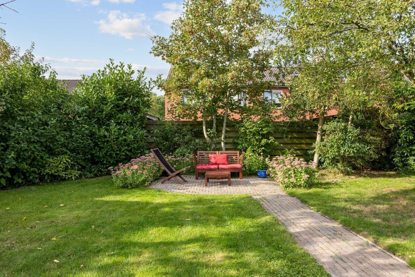 Vrijstaande woning te koop: Meidoornlaan 8, Sauwerd