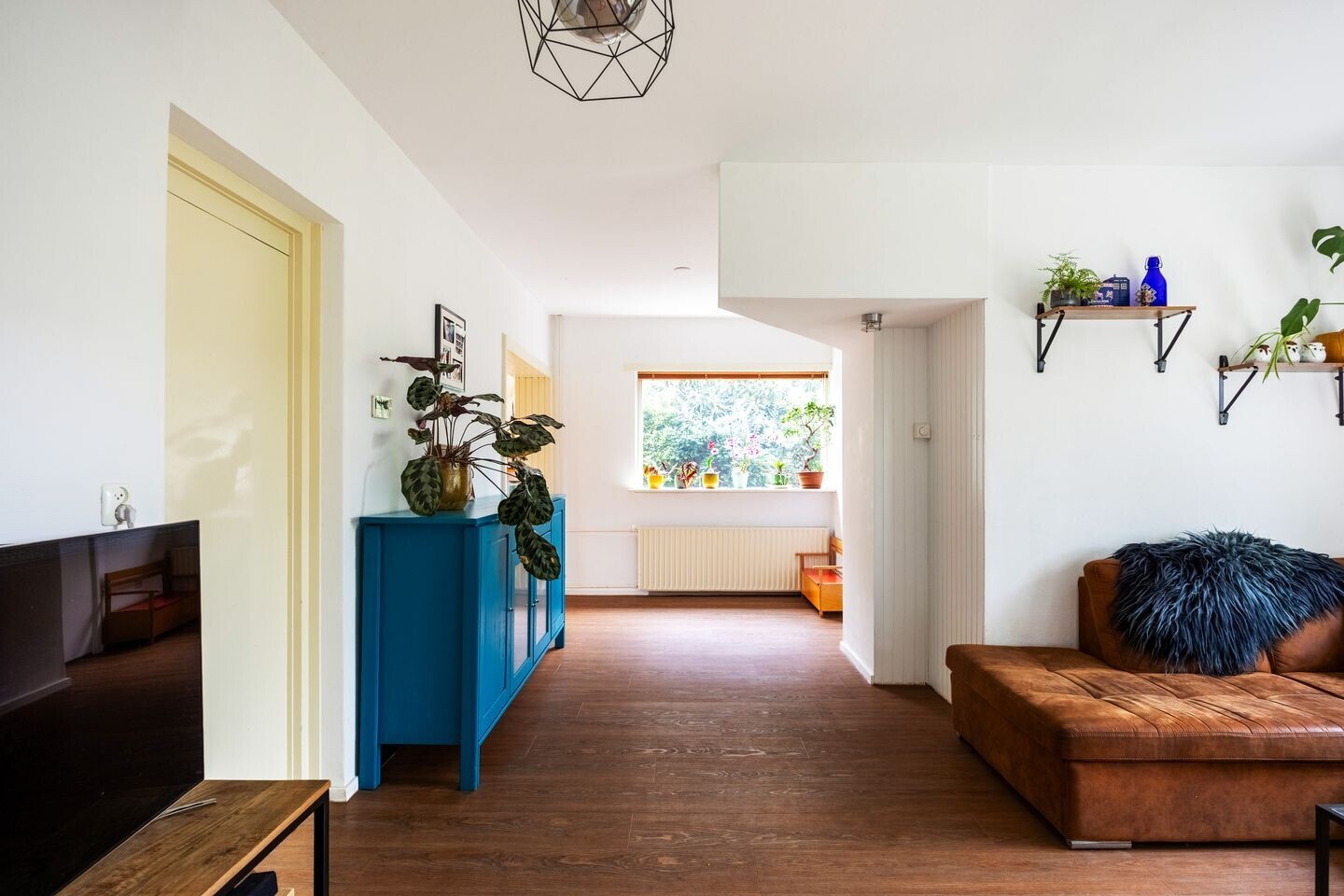 Vrijstaande woning te koop: Meidoornlaan 8, Sauwerd
