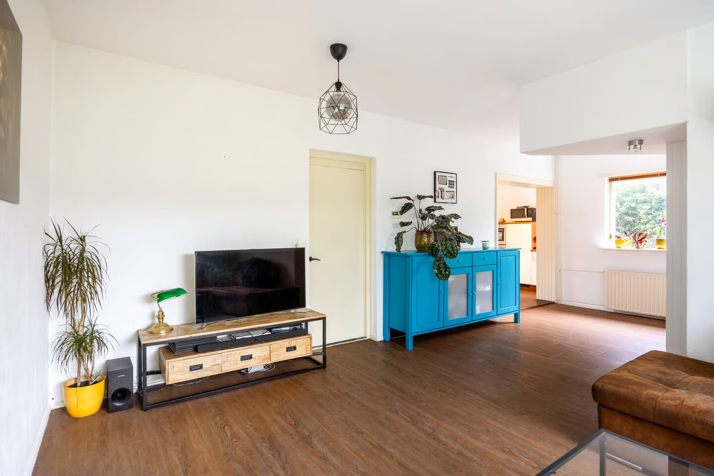 Vrijstaande woning te koop: Meidoornlaan 8, Sauwerd