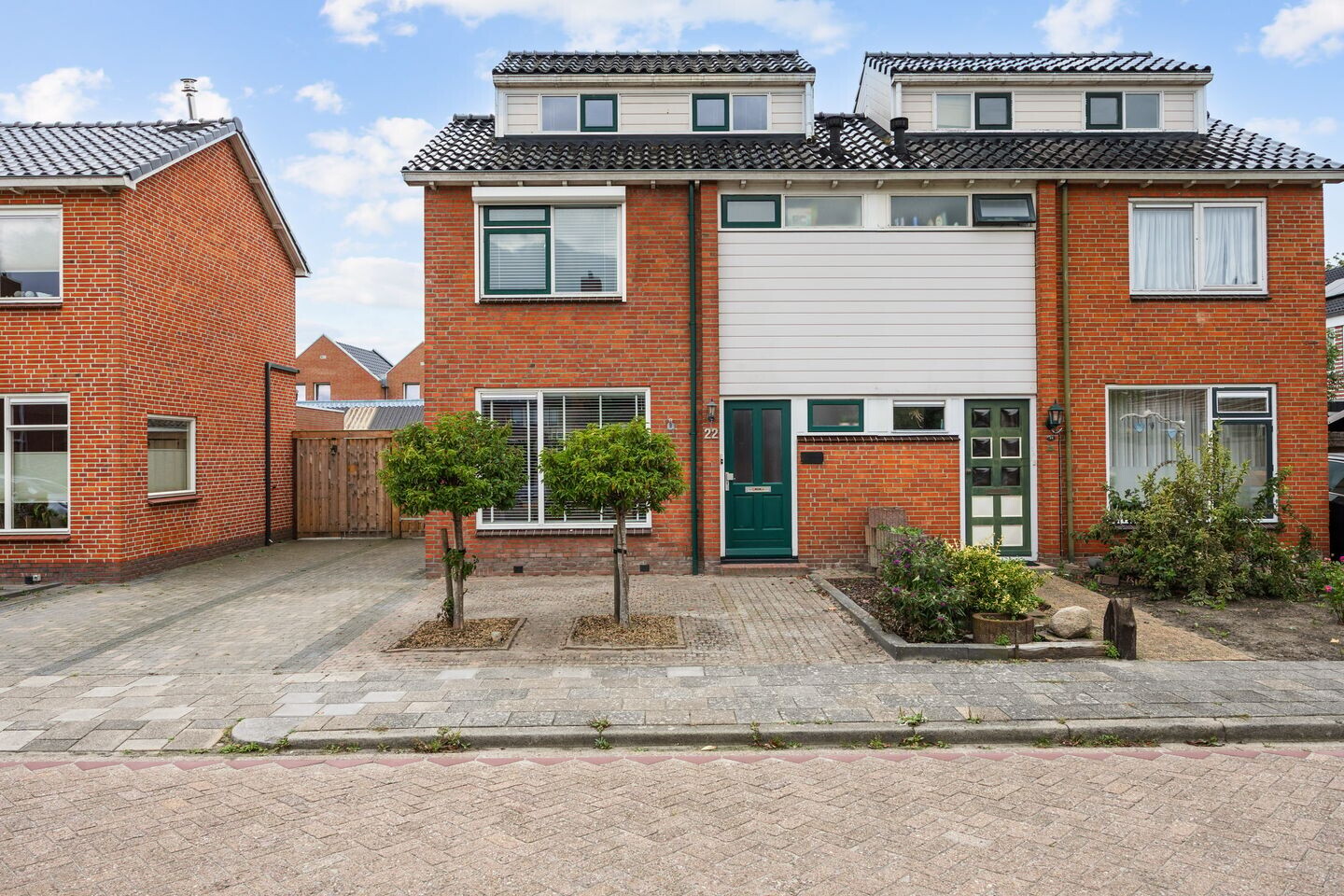 Twee-onder-één-kap te koop: trompstraat 22, Bedum