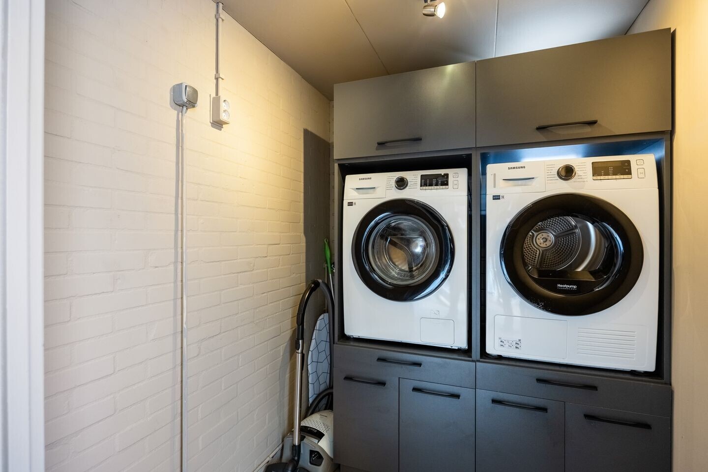 Tussenwoning te koop: De Populieren 18, Bedum