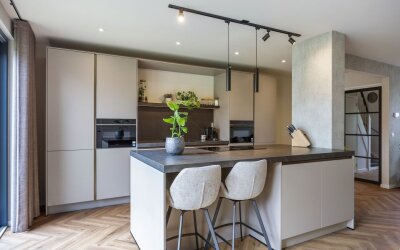 M H Trompstraat 3