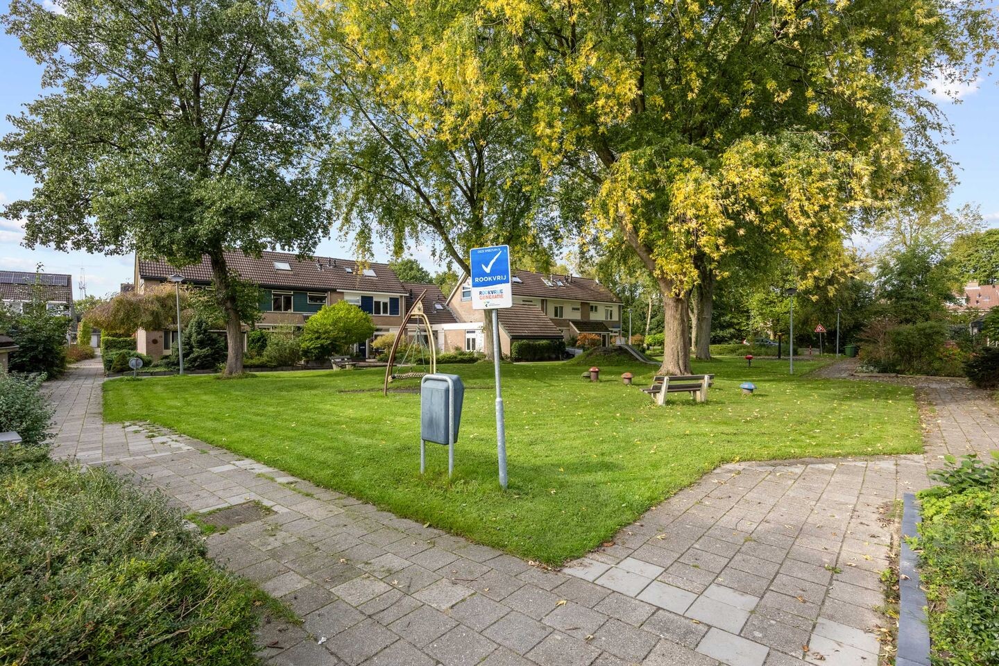 Hoekwoning te koop: van Wassenaerplein 12, Zuidhorn