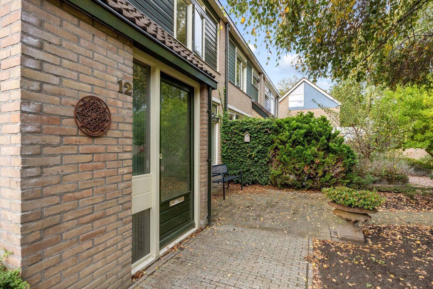 Hoekwoning te koop: van Wassenaerplein 12, Zuidhorn