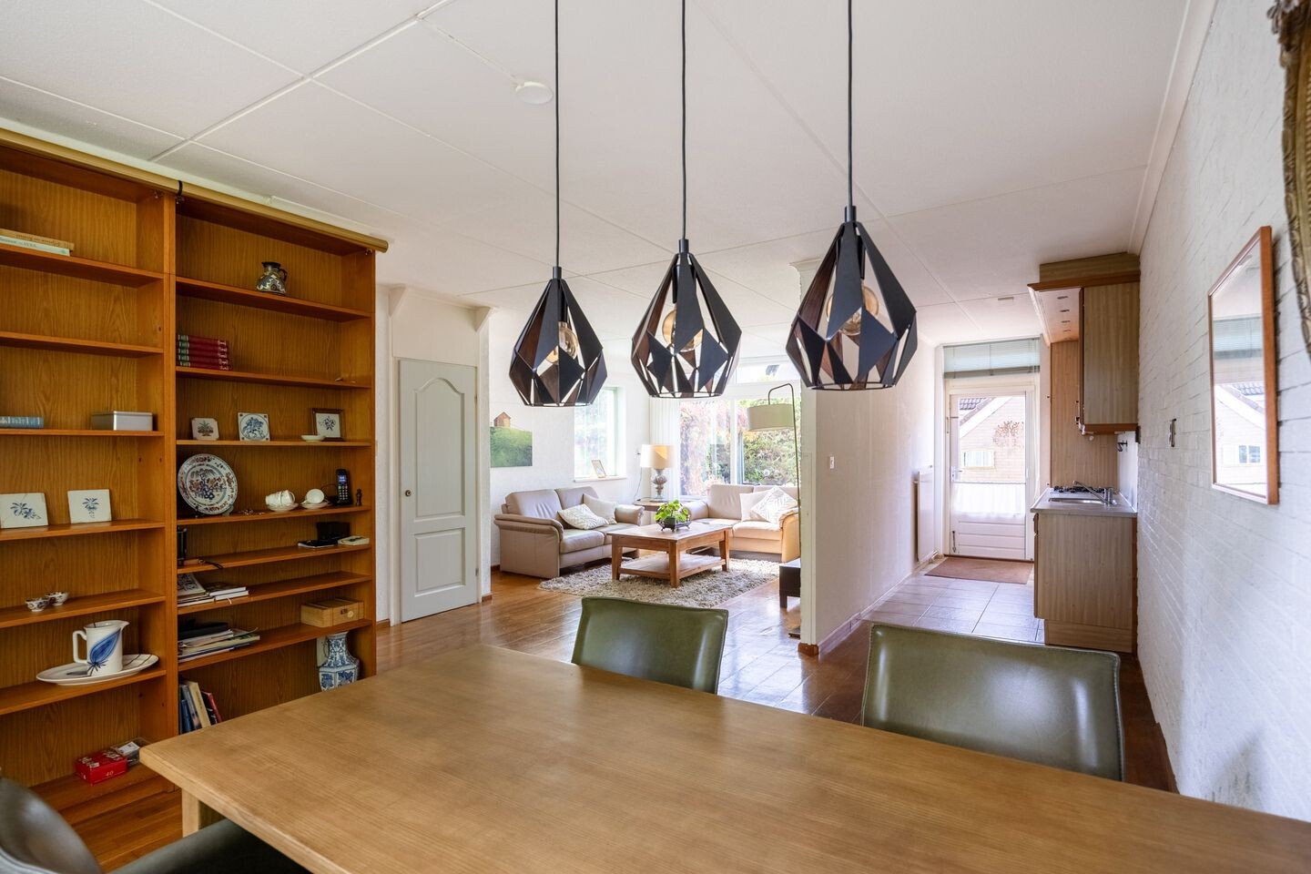Hoekwoning te koop: van Wassenaerplein 12, Zuidhorn