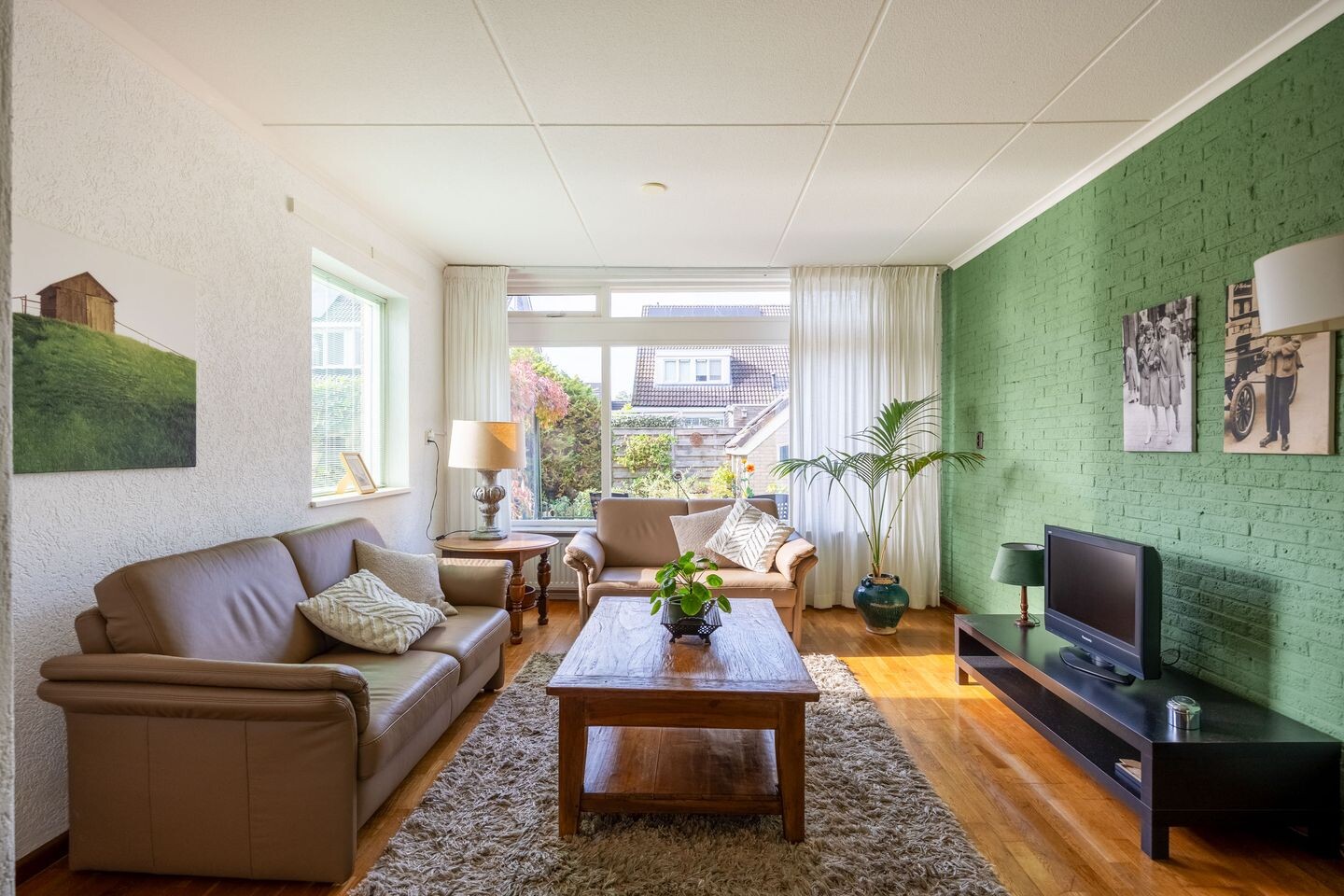 Hoekwoning te koop: van Wassenaerplein 12, Zuidhorn