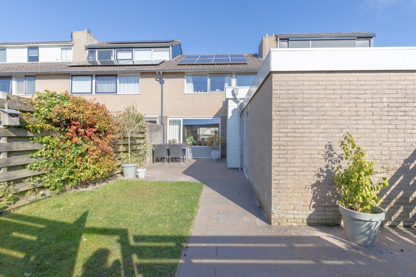 Tussenwoning te koop: Cort van der Lindenstraat 12, Zuidhorn