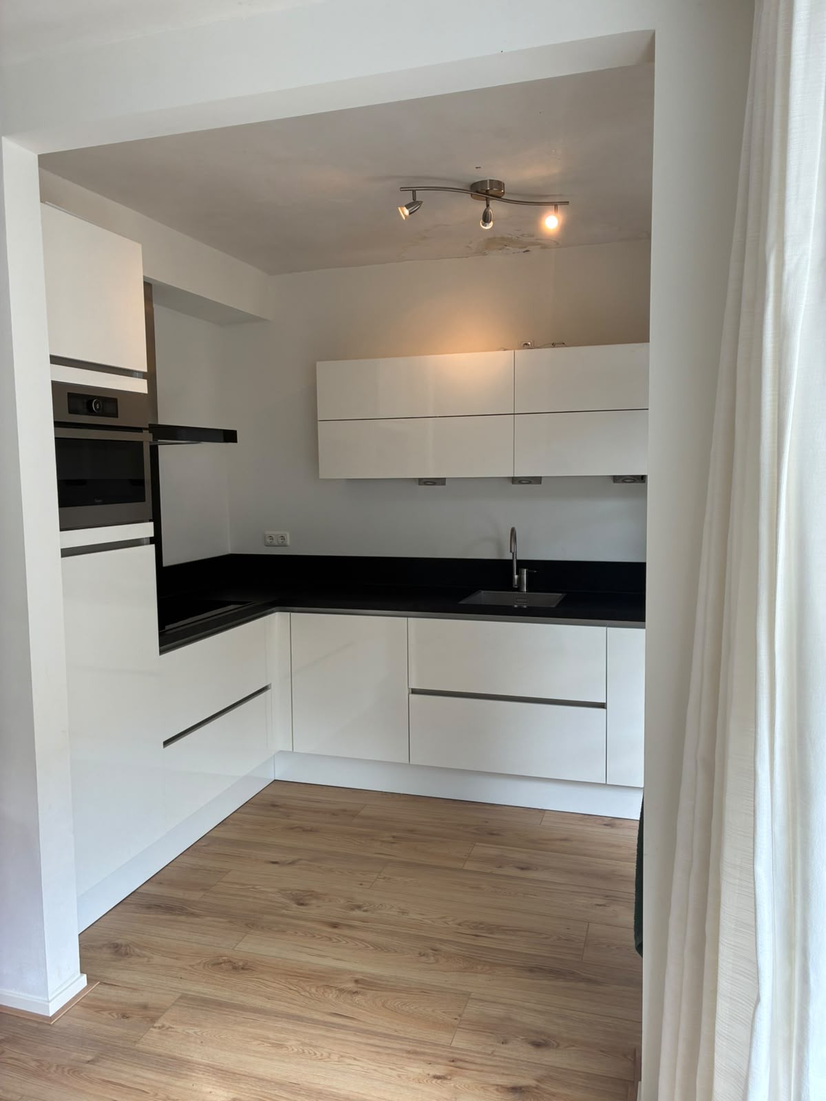 Tussenwoning te koop: Cort van der Lindenstraat 12, Zuidhorn