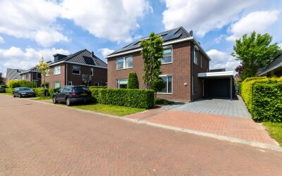 Menkarstraat 12
