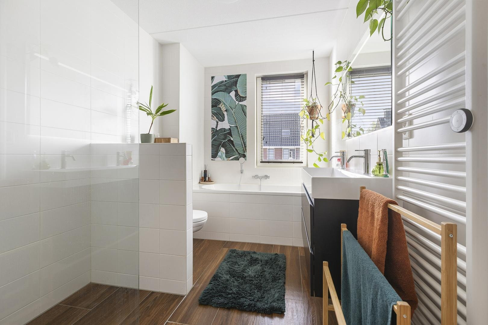 Twee-onder-één-kap te koop: Anserstraat 2, Zuidhorn