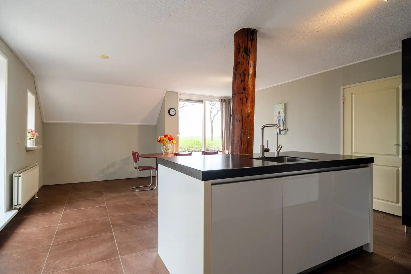 Vrijstaande woning te koop: Hoofdstraat 267, Oostwold