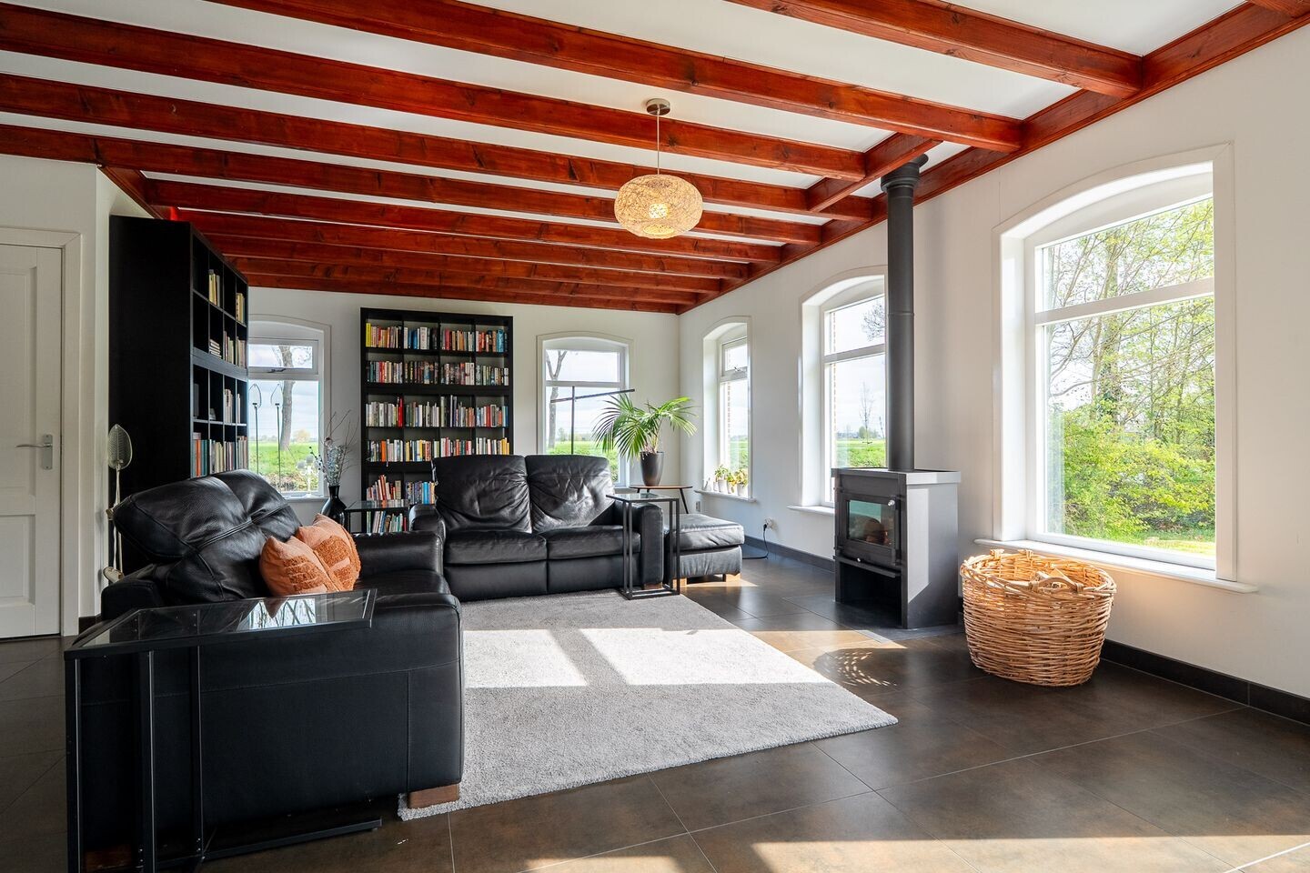 Vrijstaande woning te koop: Hoofdstraat 267, Oostwold