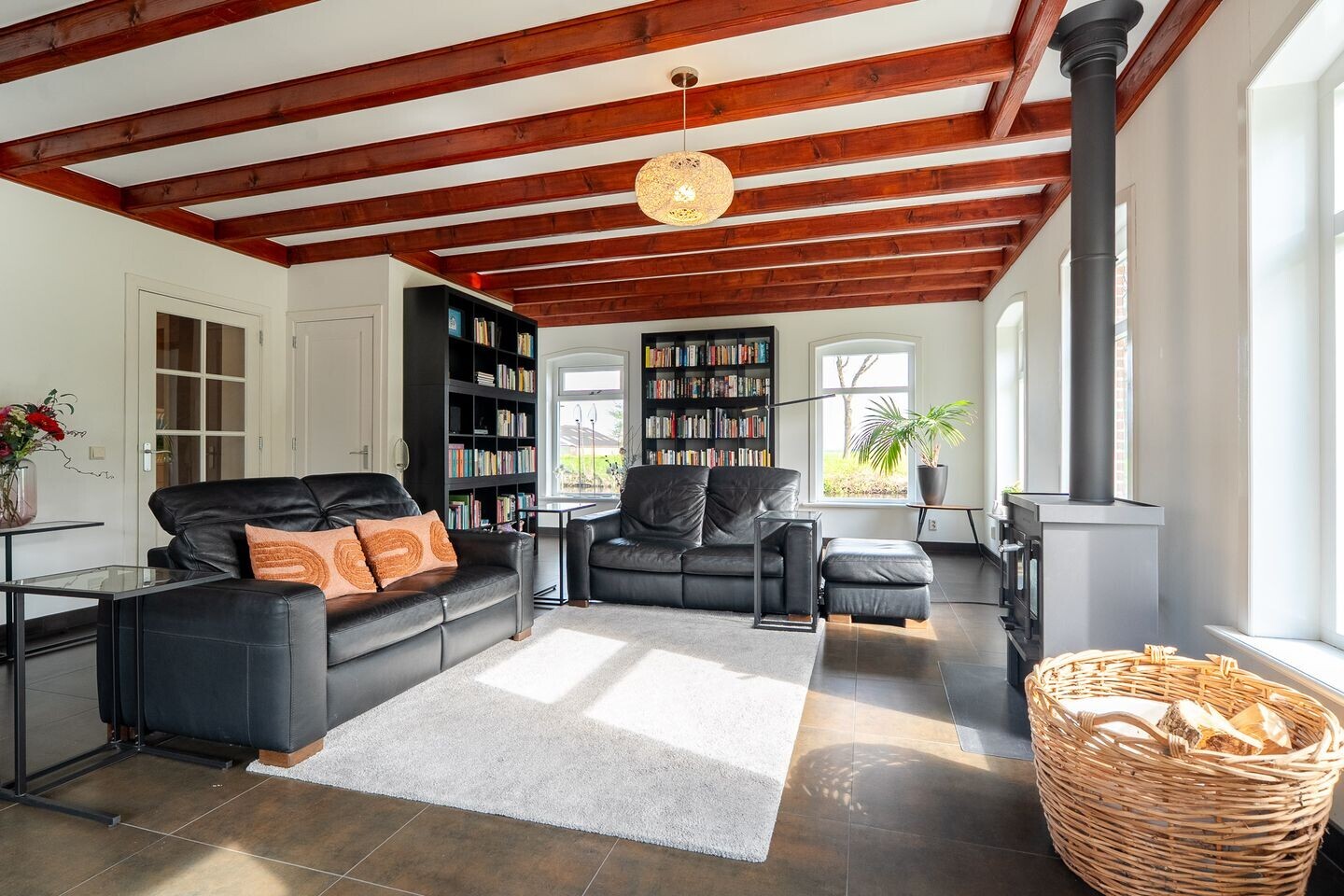 Vrijstaande woning te koop: Hoofdstraat 267, Oostwold