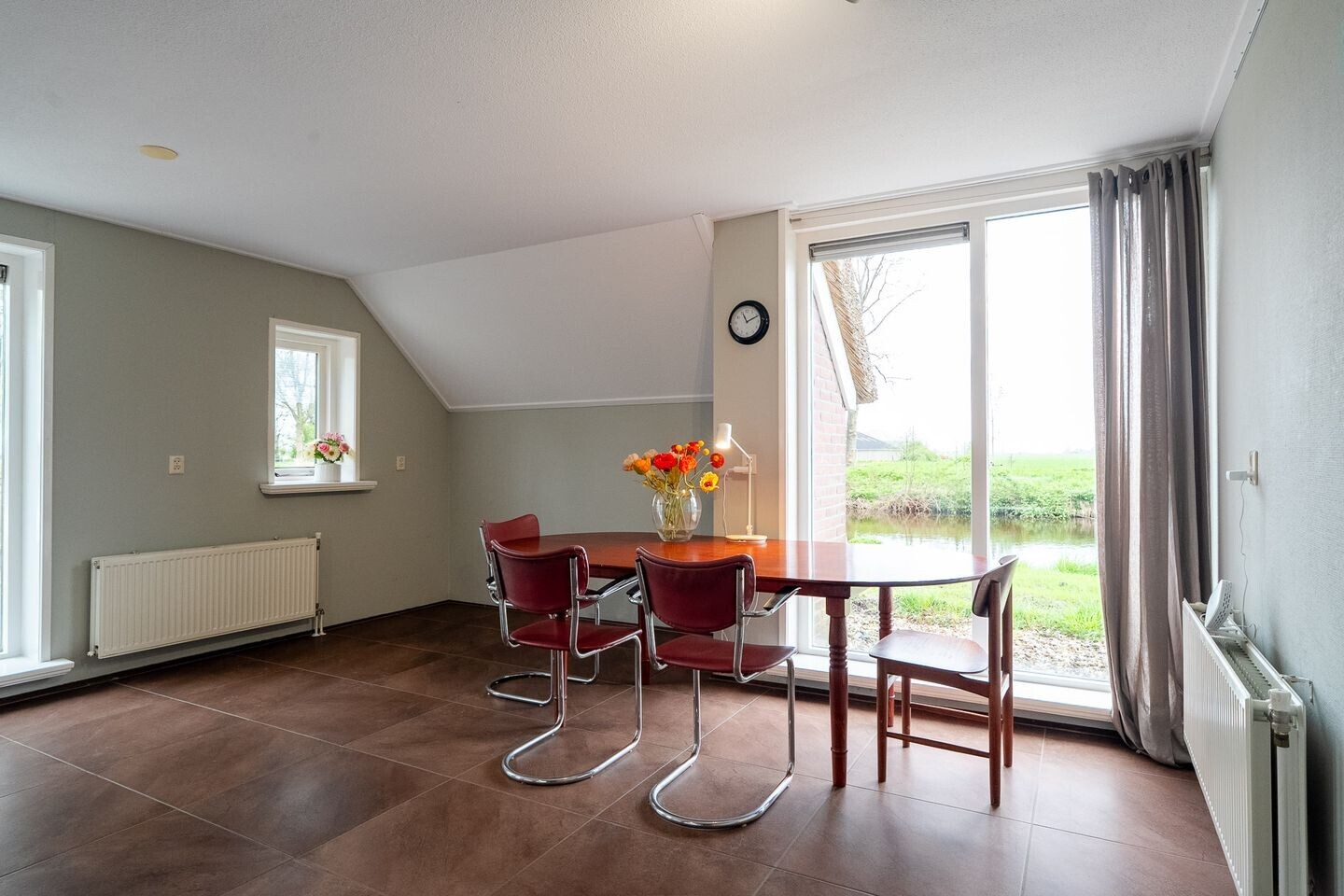 Vrijstaande woning te koop: Hoofdstraat 267, Oostwold