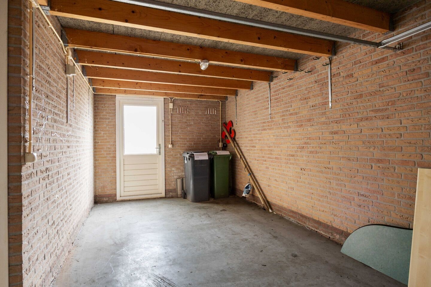 Twee-onder-één-kap te koop: Moormanweg 5, Aduard