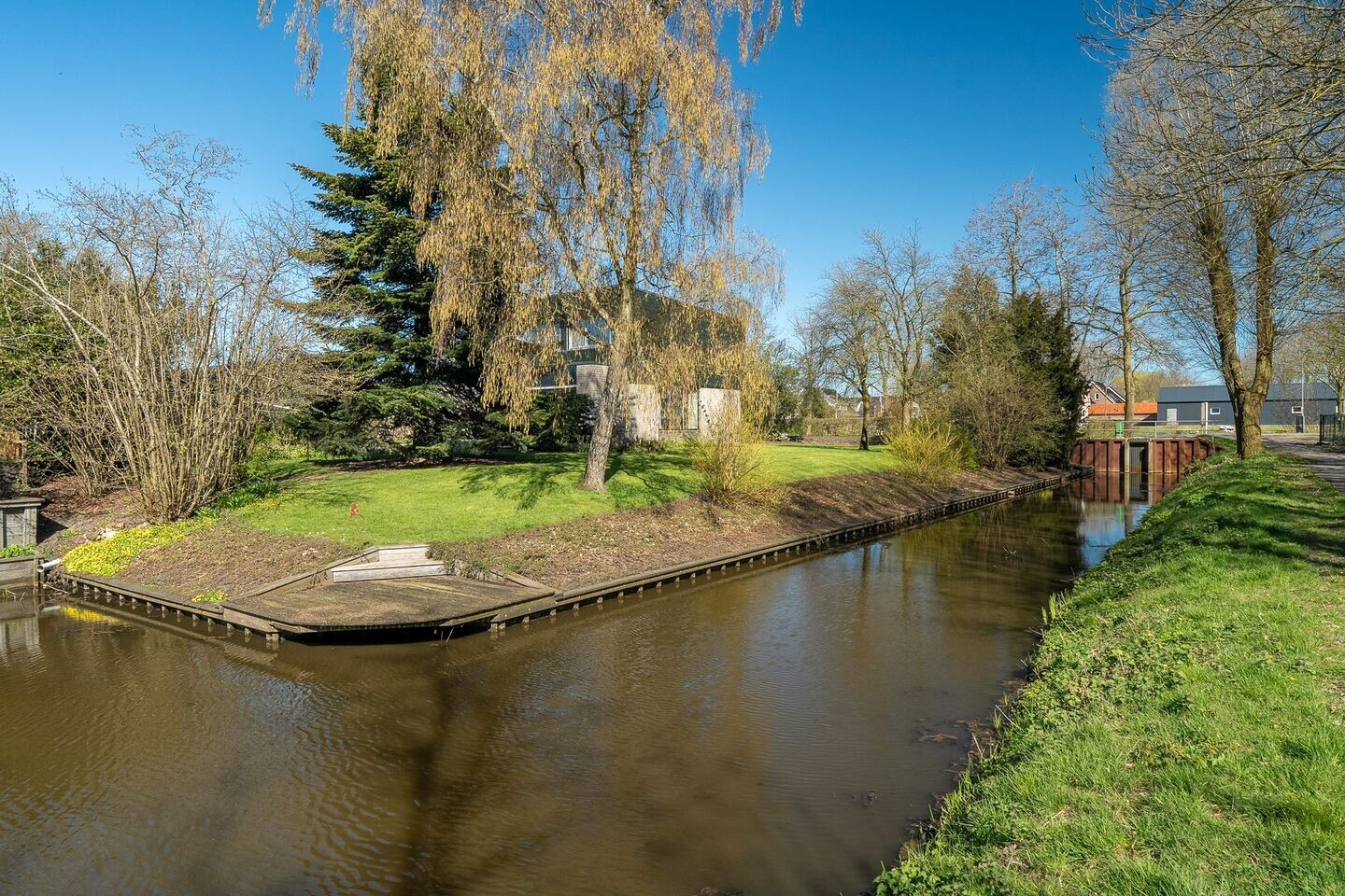 Vrijstaande woning te koop: de Roder 2, Grijpskerk