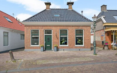 Kerkplein 7