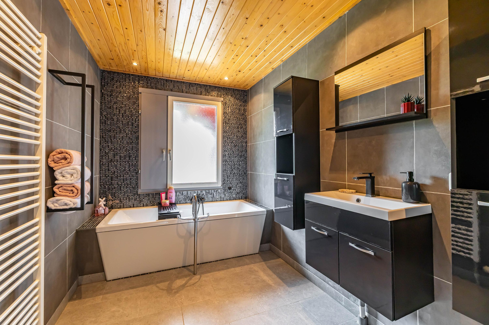 Vrijstaande woning te koop: Molenfenne 11, Warfstermolen