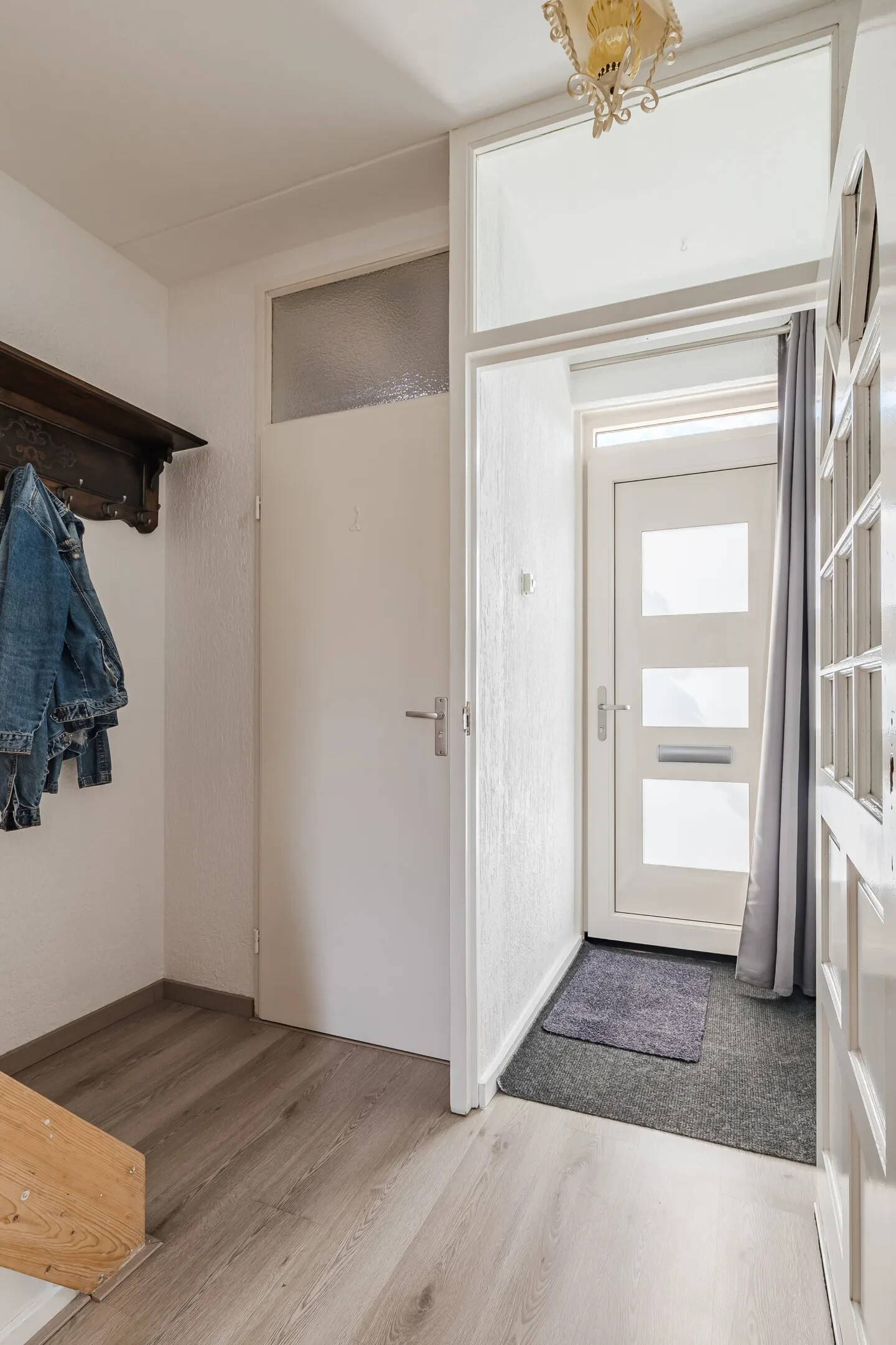 Tussenwoning te koop: Kerkstraat 6, Munnekezijl