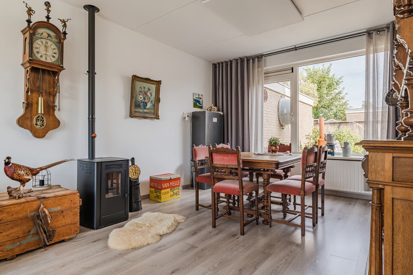 Tussenwoning te koop: Kerkstraat 6, Munnekezijl