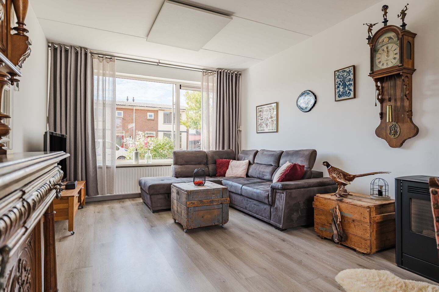 Tussenwoning te koop: Kerkstraat 6, Munnekezijl