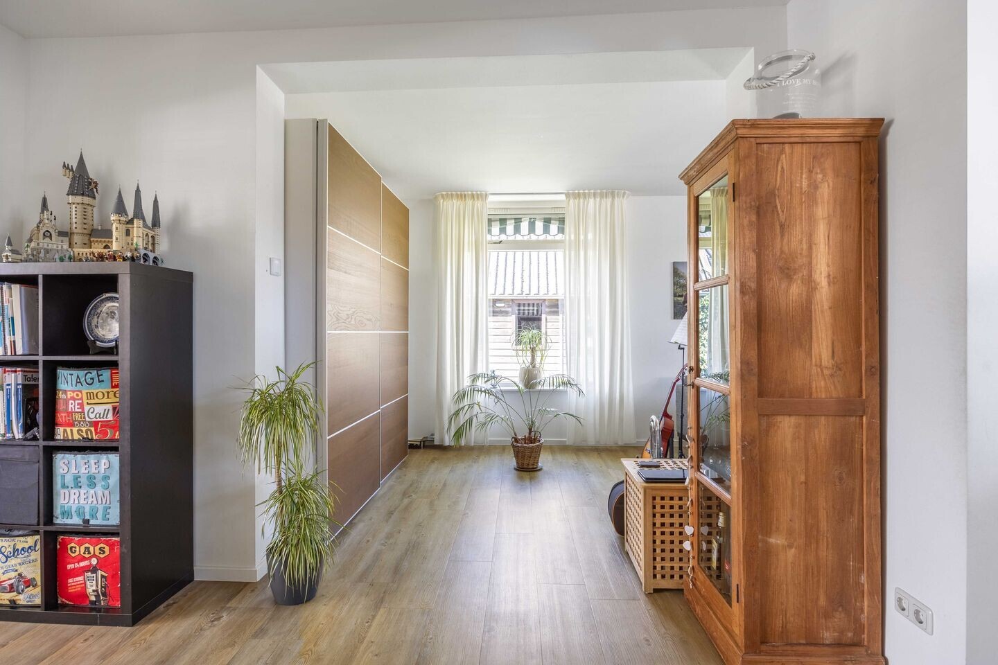 Vrijstaande woning te koop: Middellaan 3, Grootegast