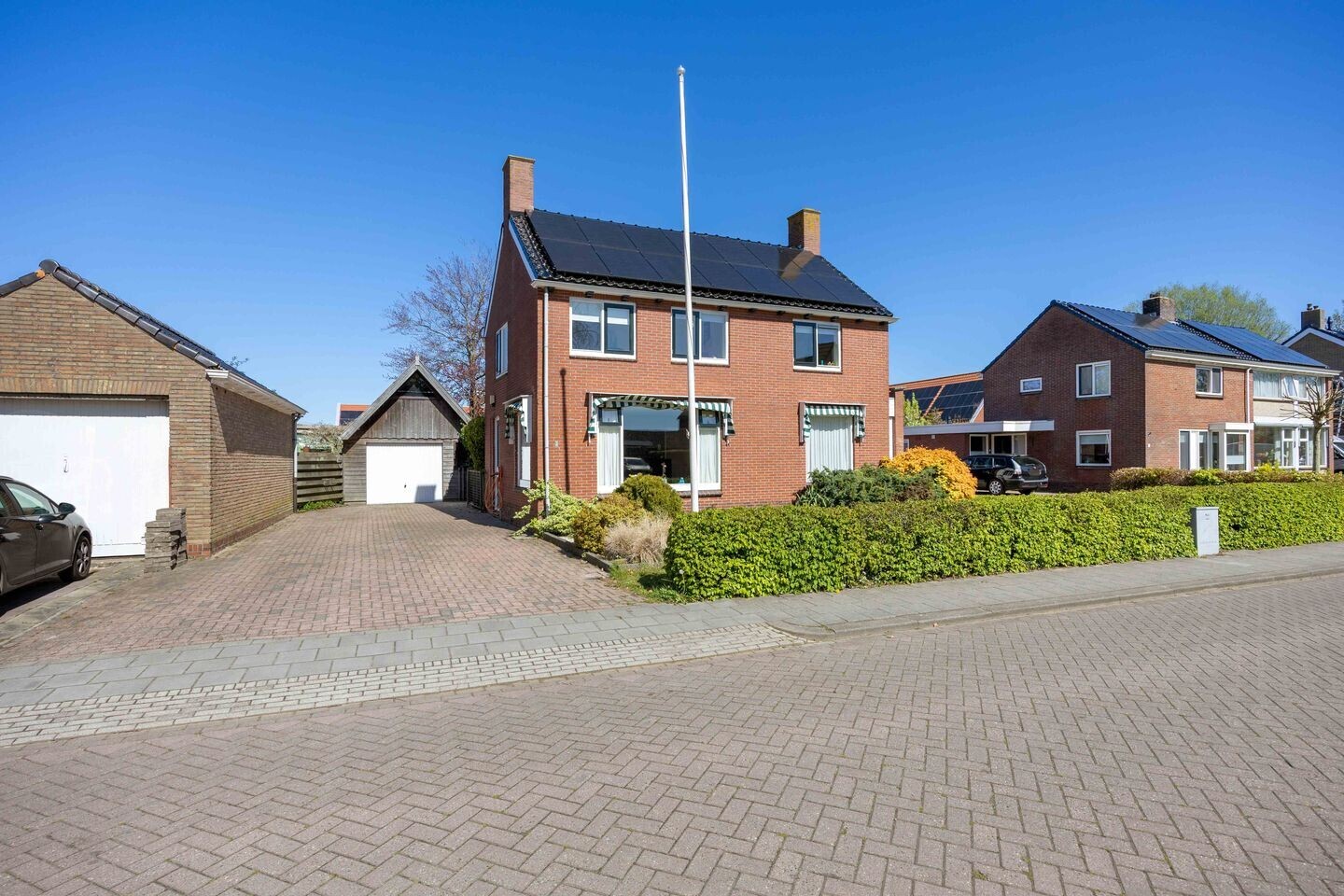Vrijstaande woning te koop: Middellaan 3, Grootegast