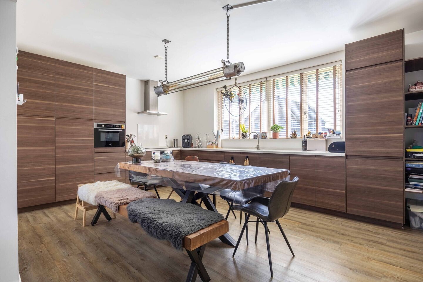 Vrijstaande woning te koop: Middellaan 3, Grootegast