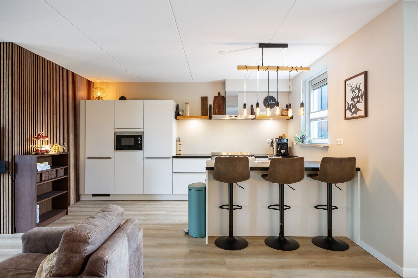 Tussenwoning te koop: Egmondlaan 6, Grootegast
