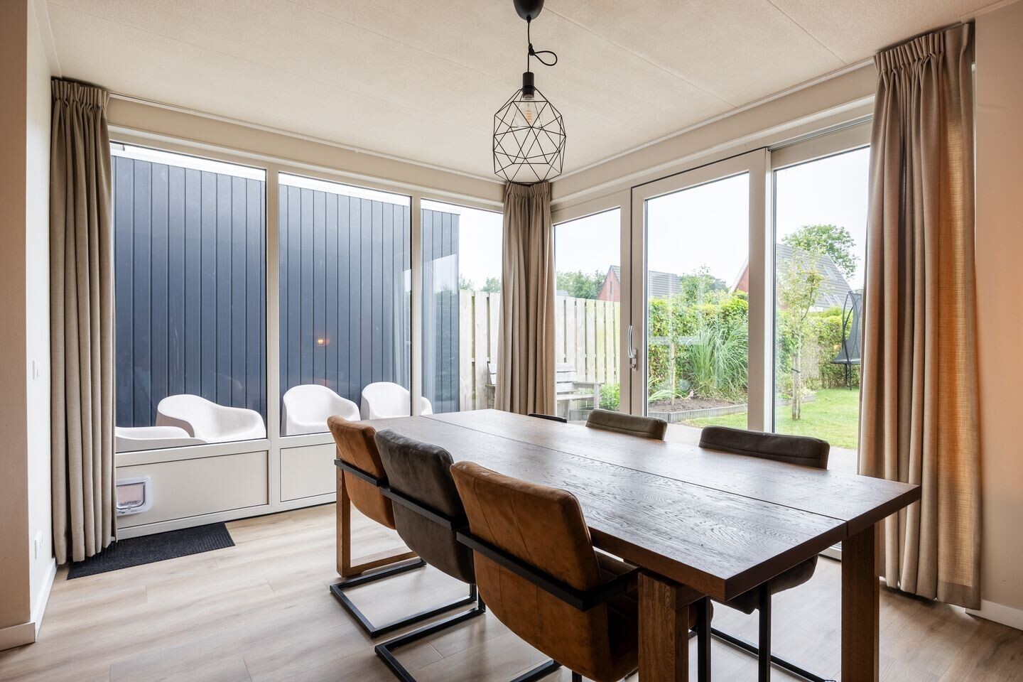 Tussenwoning te koop: Egmondlaan 6, Grootegast