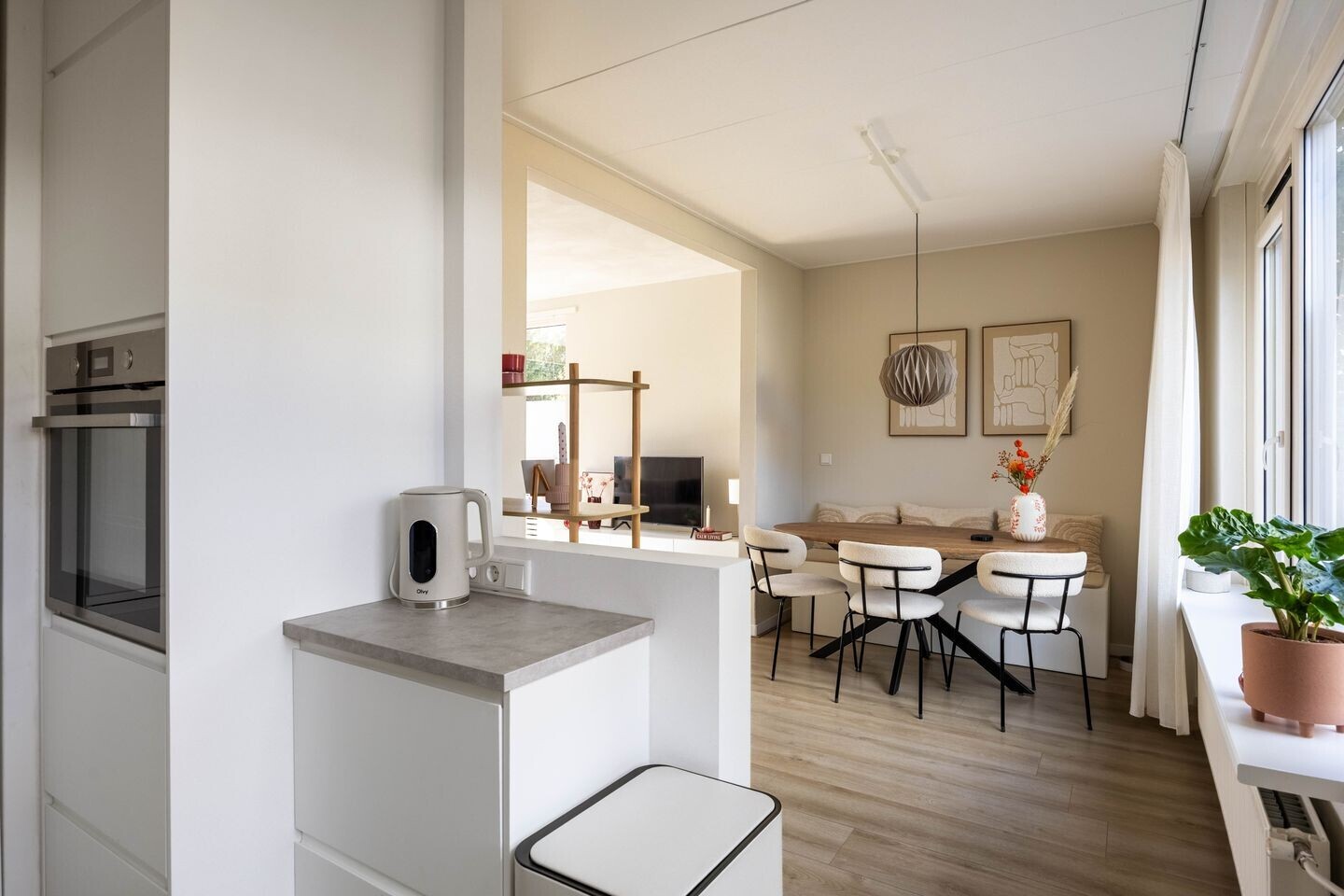 Twee-onder-één-kap te koop: L W de Blecourtstraat 19, Garnwerd