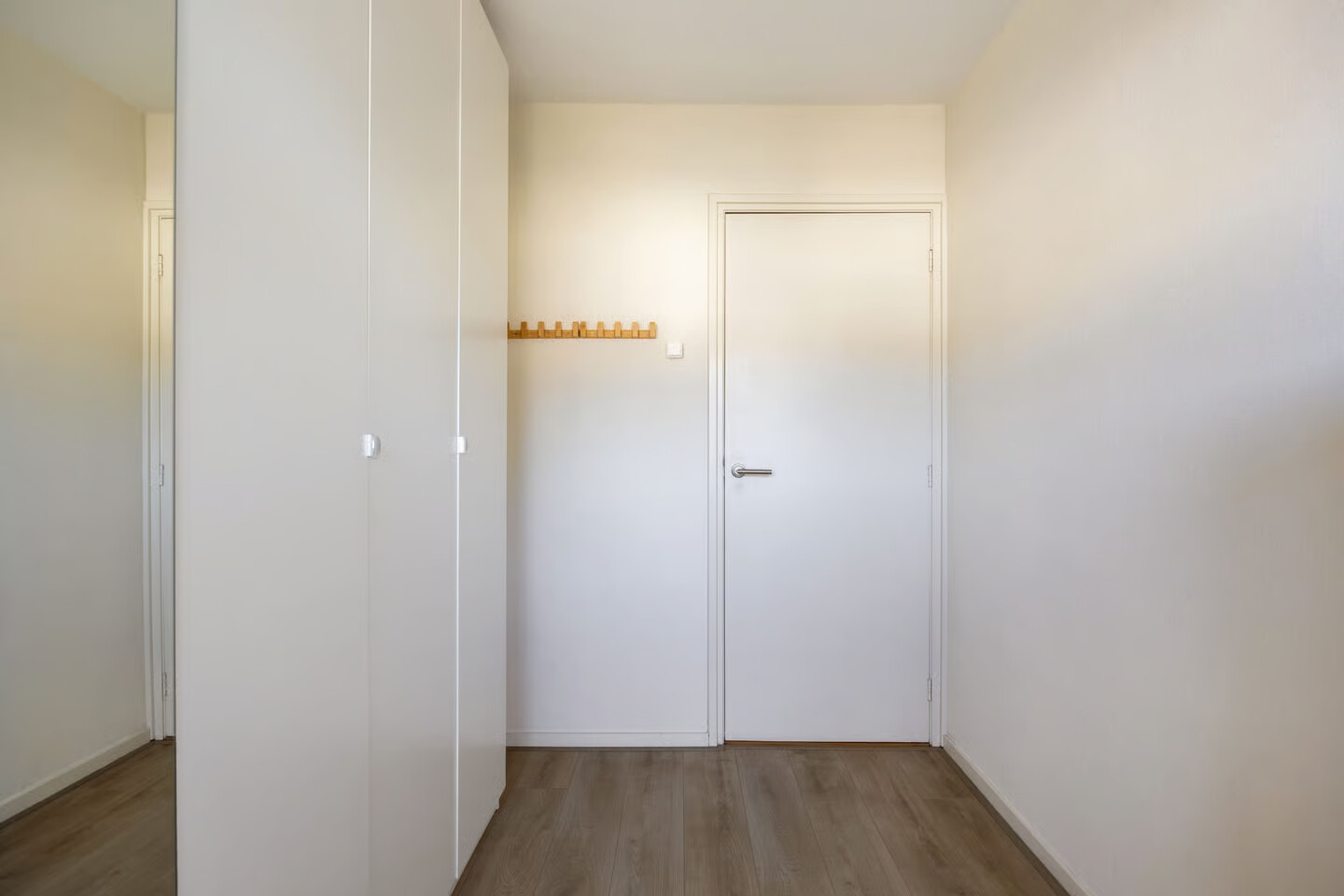 Twee-onder-één-kap te koop: L W de Blecourtstraat 19, Garnwerd