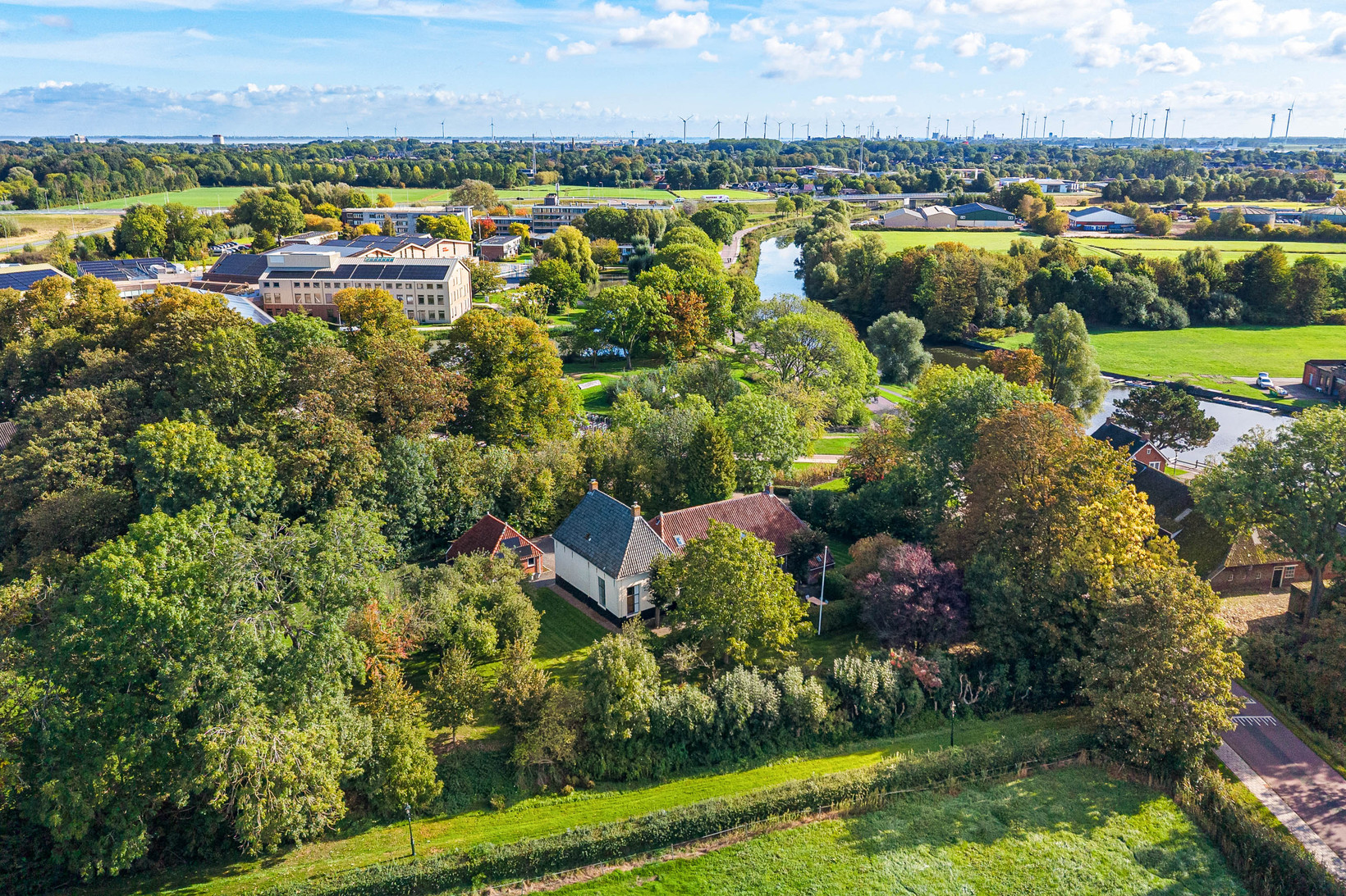 Vrijstaande woning te koop: Pastorielaan 1, Appingedam