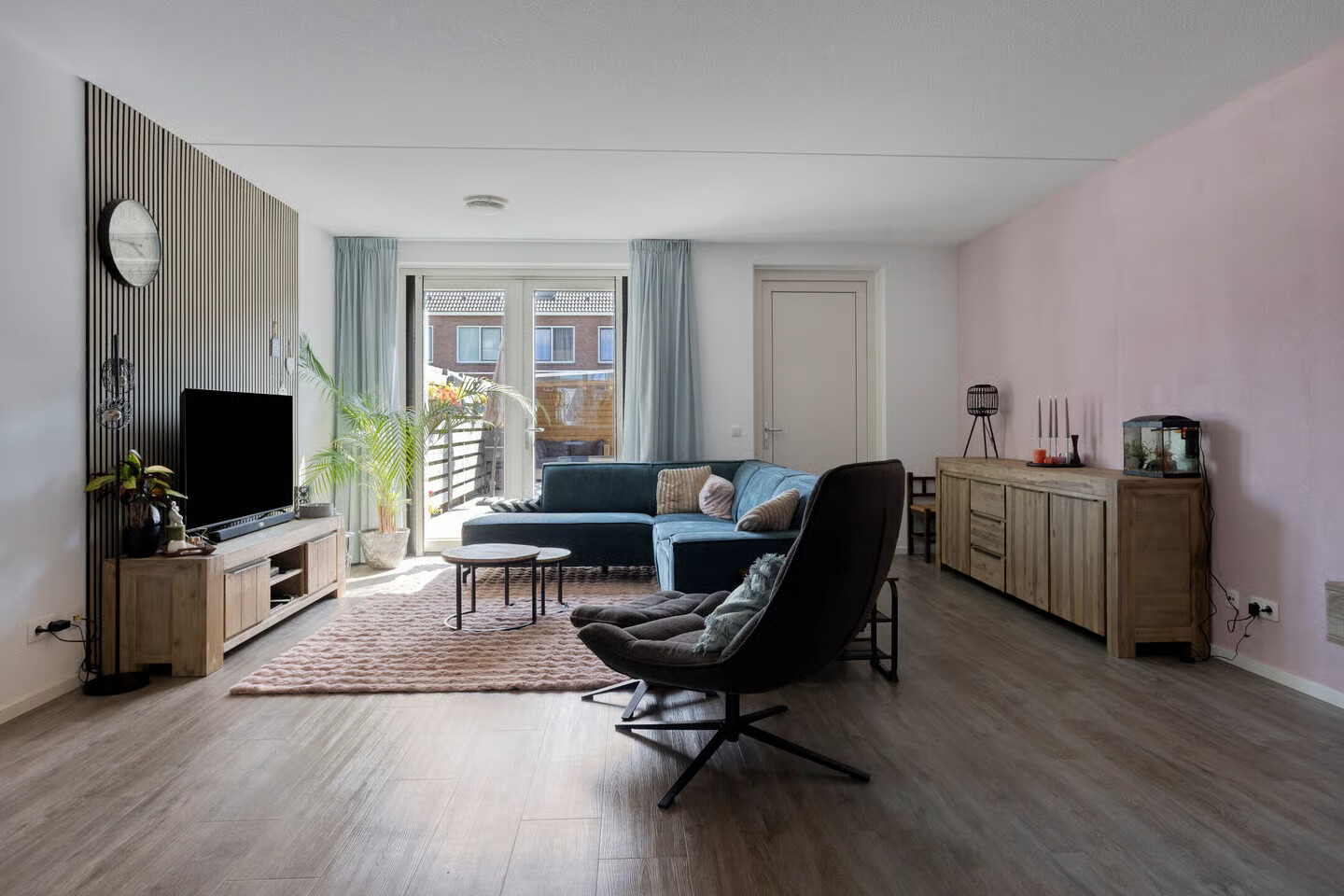 Tussenwoning te koop: Burgemeester de Sitterstraat 9, Appingedam