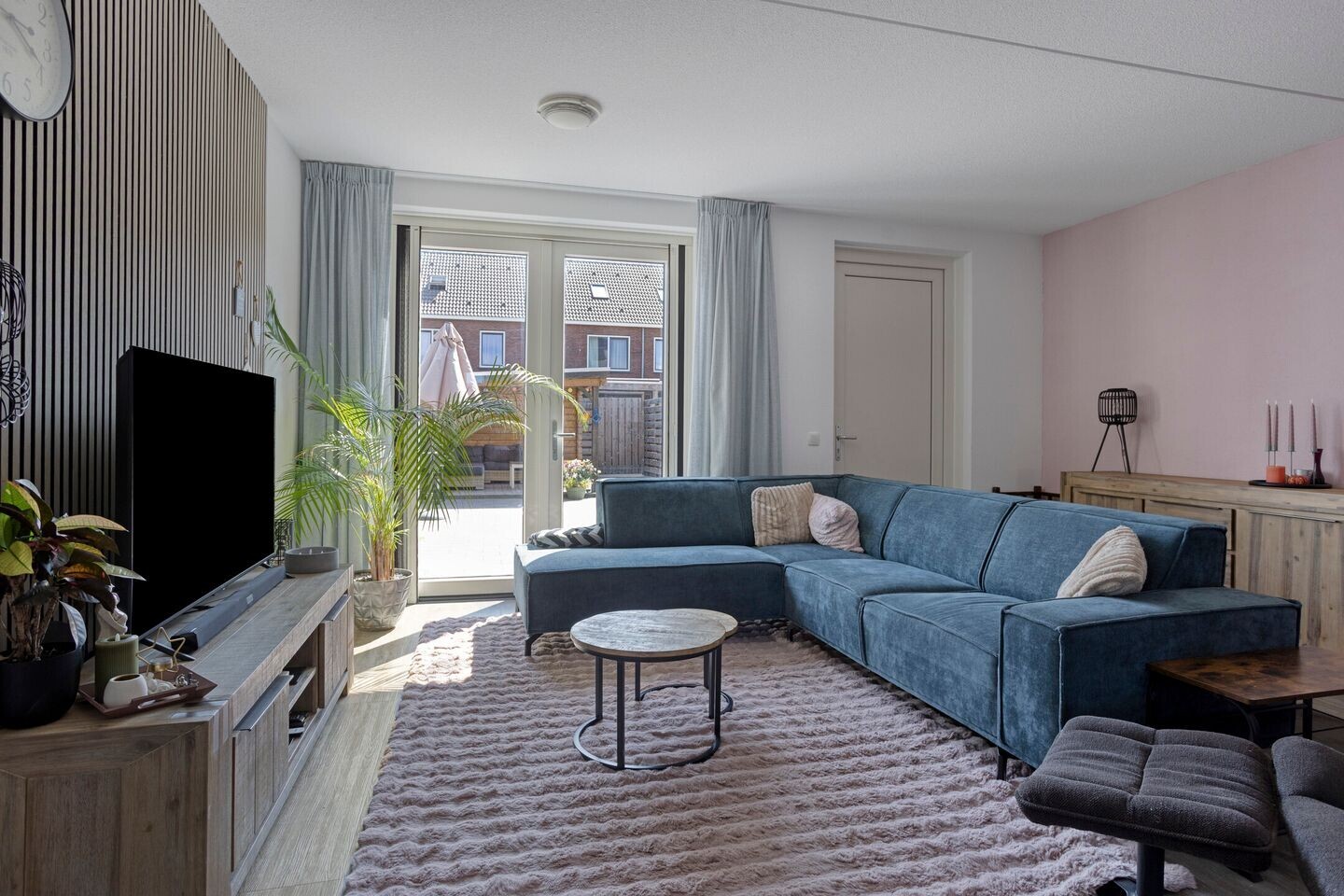 Tussenwoning te koop: Burgemeester de Sitterstraat 9, Appingedam