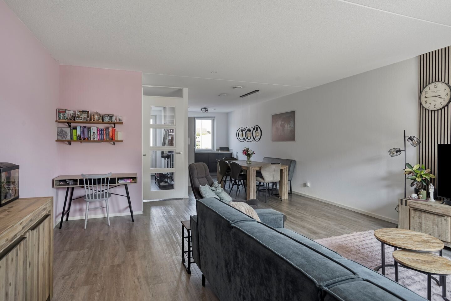 Tussenwoning te koop: Burgemeester de Sitterstraat 9, Appingedam