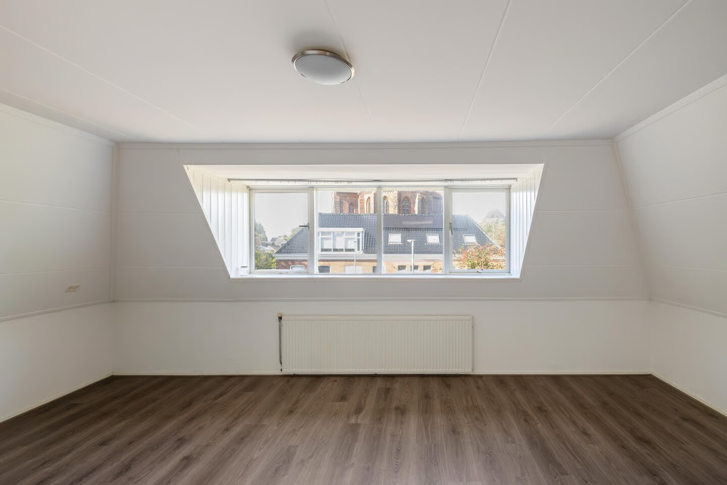 Vrijstaande woning te koop: Hoofdweg 26, Holwierde