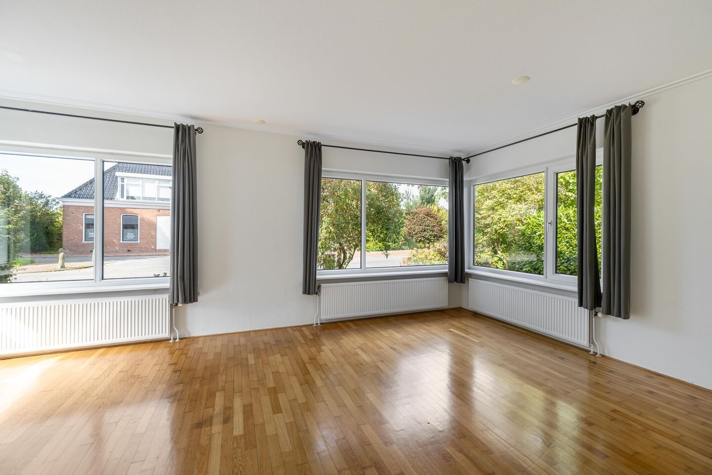 Vrijstaande woning te koop: Hoofdweg 26, Holwierde
