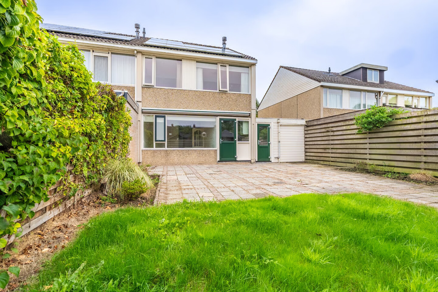 Tussenwoning te koop: Maneil 5, Bierum