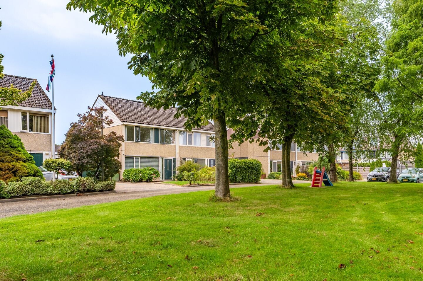 Tussenwoning te koop: Maneil 5, Bierum