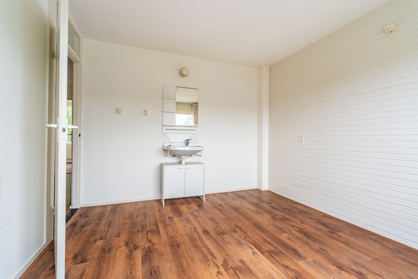 Tussenwoning te koop: Maneil 5, Bierum