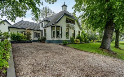 Hoofdweg 2