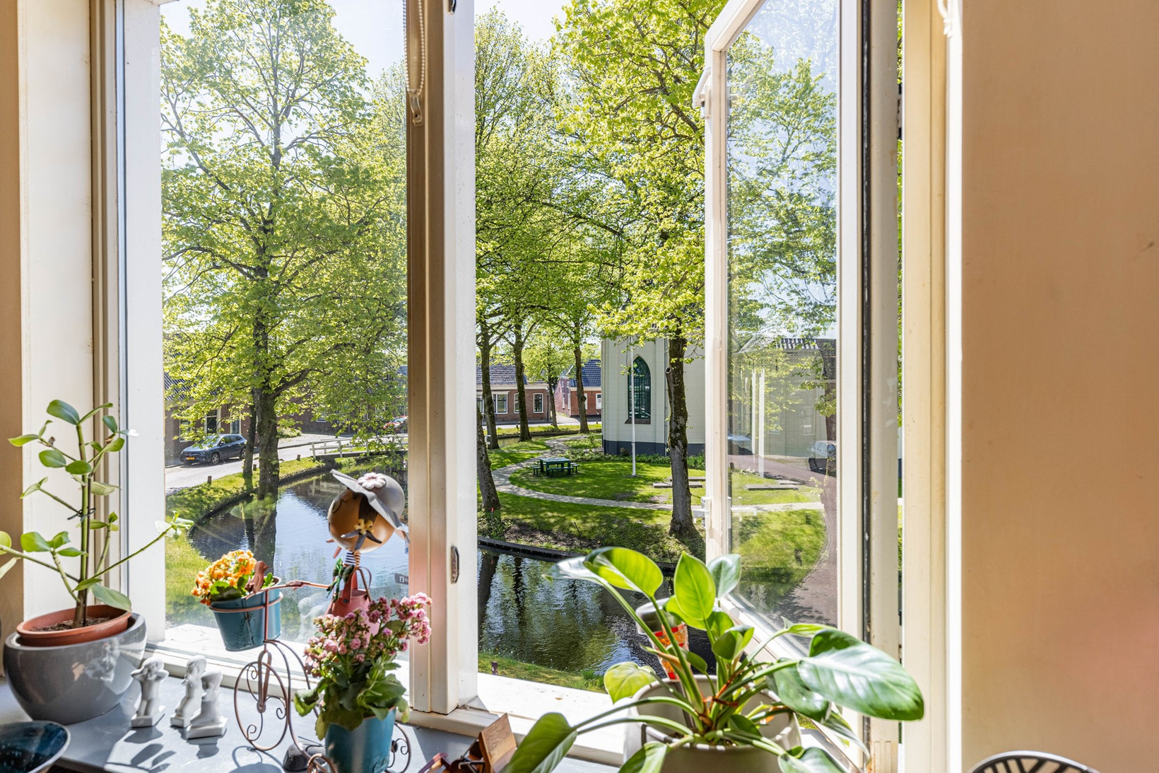 Vrijstaande woning te koop: 't Loug 23, Spijk